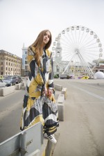 Платье-рубашка прямого силуэта с одним ярусом оборки фото 4