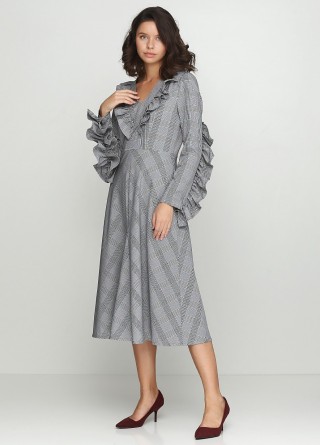 Платье в клетку с рюшей2441 купить