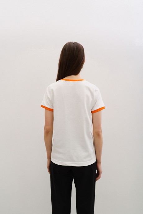 Біла футболка з друком 37913791 купить