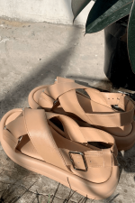 Бежеві шкіряні сандалі 3372 фото 0