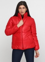 Красная короткая куртка фото 1