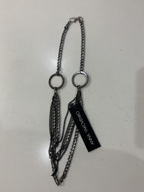 Прикраса на шию з довгих ланцюгів та кілець сірого та чорного кольору2959 купить