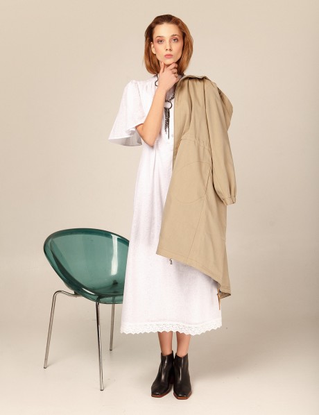 Вільна бежева парка з капюшоном2950 купить