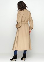 Бежевый плащ фото 1