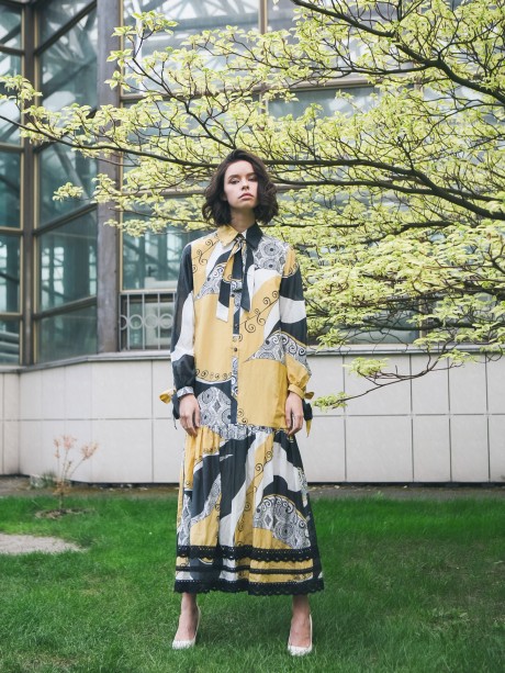 Платье-рубашка прямого силуэта с одним ярусом оборки2291 купить