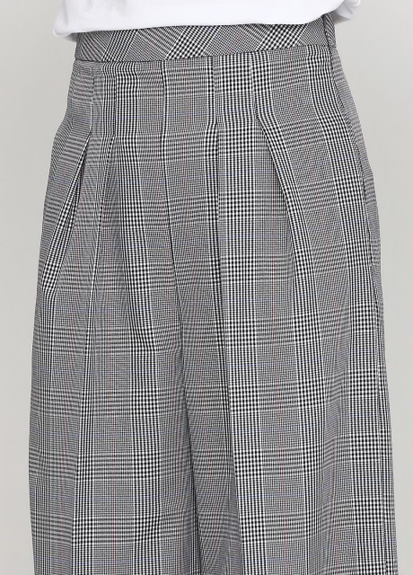 Укороченные свободные брюки в клетку2448 купить