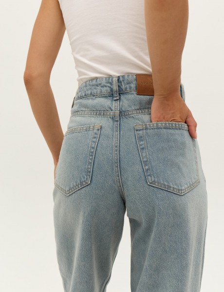 Блакитні джинси 39903990 купить