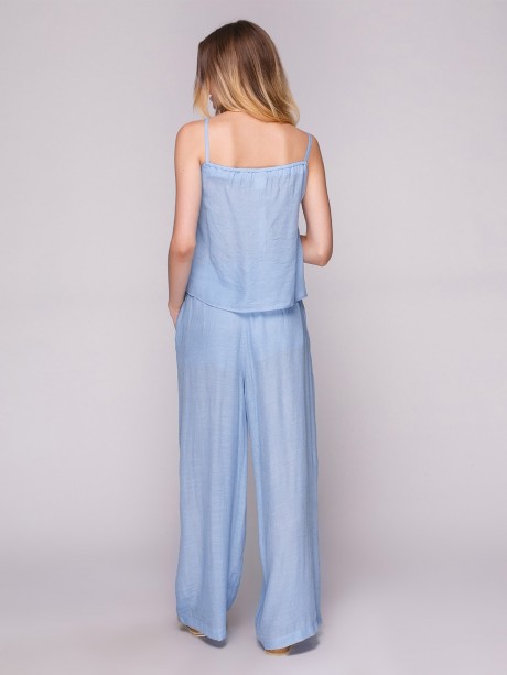 Укороченные свободные брюки прямого кроя на высокой талии2780 купить