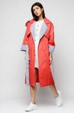 Кораловий плащ фото 0