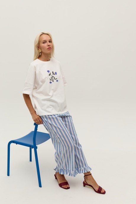 Біла футболка 39843984 купить