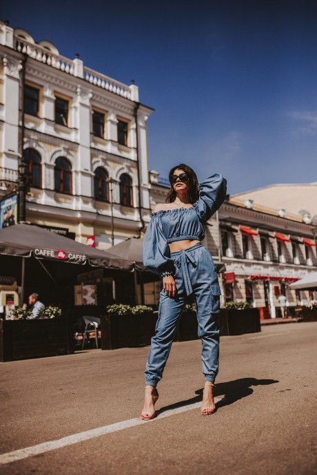 Штани з легкого джинсу з кишенями2969 купить