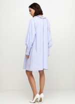 Голубое платье с рюшей по рукаву фото 1