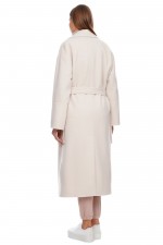 Молочное зимнее пальто на запах фото 1