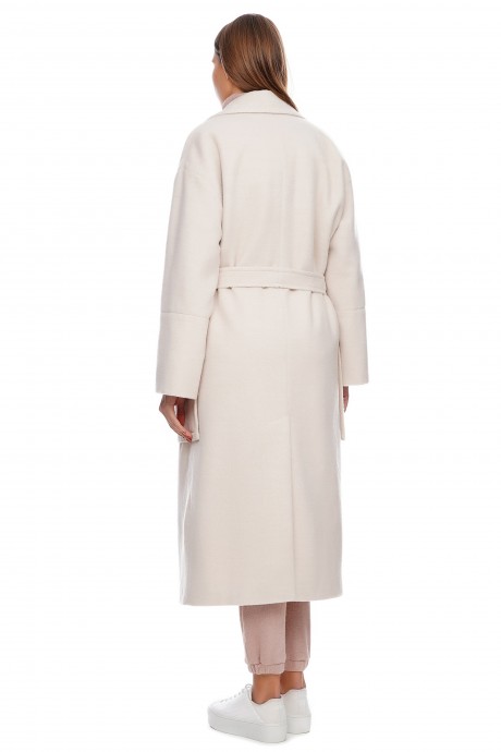 Молочное зимнее пальто на запах2905 купить