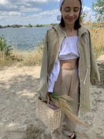 Вільна бежева парка з капюшоном фото 3