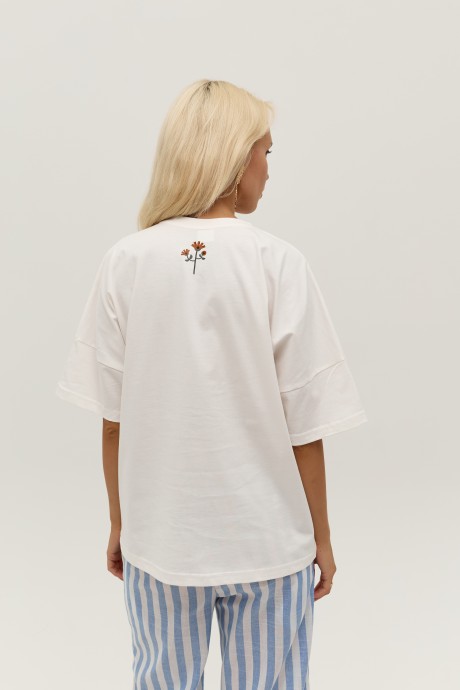 Біла футболка 39843984 купить