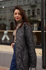 Чорна стьобана куртка 4046 фото 1