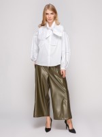 Белая рубашка с апликацией ручной работы фото 0