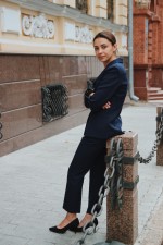 Синие укороченные брюки на высокой талии фото 3